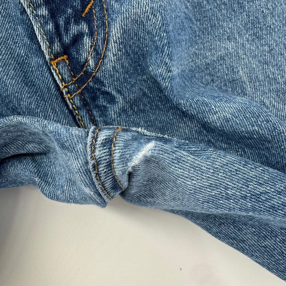 Levi's 505 Regular Fit Jeans Mens 32x30 Blue Medium Wash Straight Leg Denim